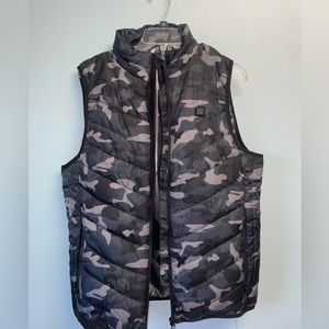 black camo heated vest women’s size large